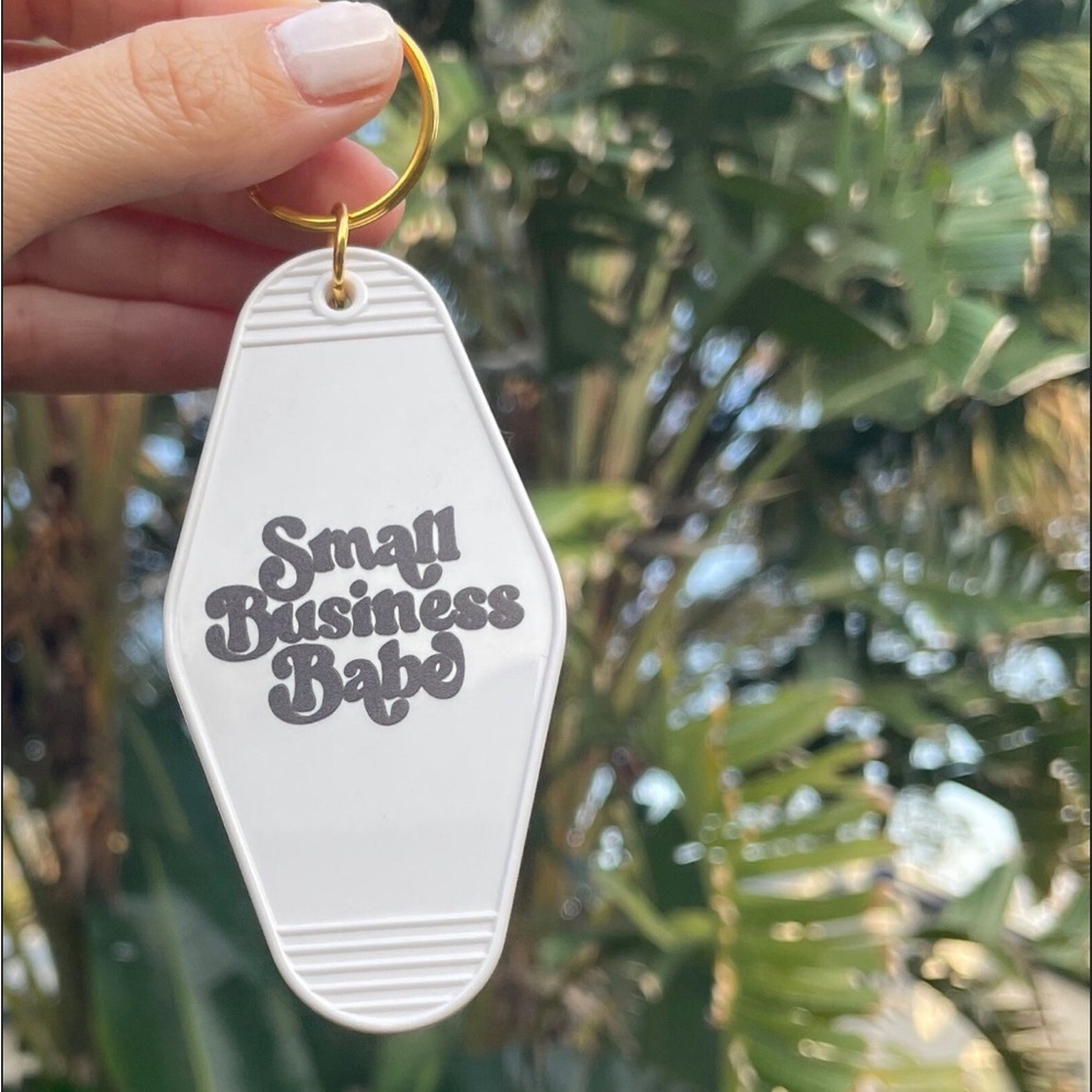 Small Business Babe Retro Motel Keychain